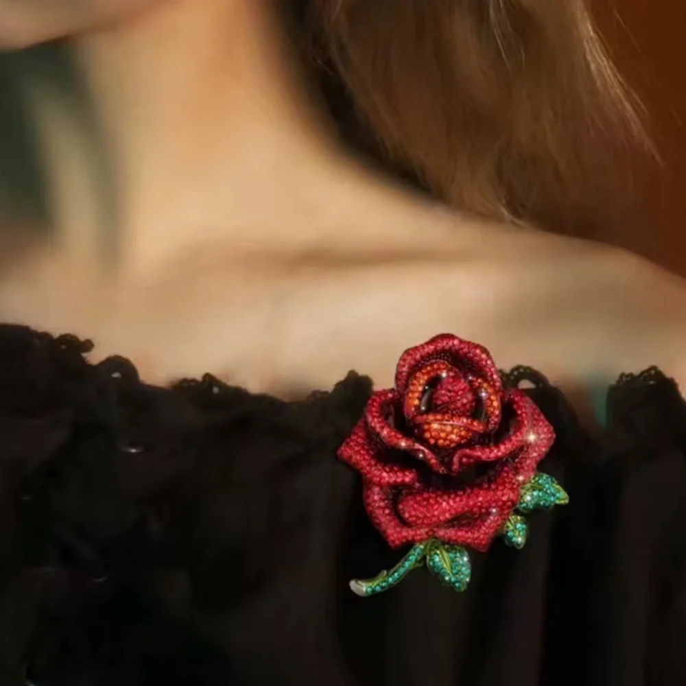 Red Rose Elegant Crystal Brooch